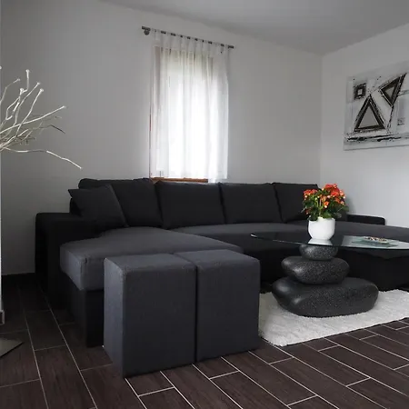 Апартаменты Ferienwohnung Obersulm *