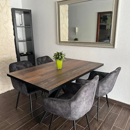 Ferienwohnung Obersulm Апартаменты *